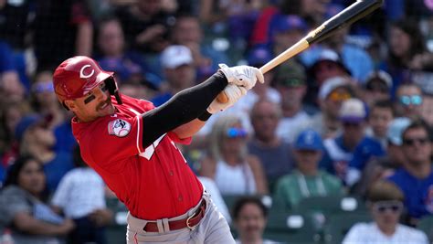 Hot-hitting rookie McLain, Steer lead Reds past Cubs 8-5 for 3-game sweep